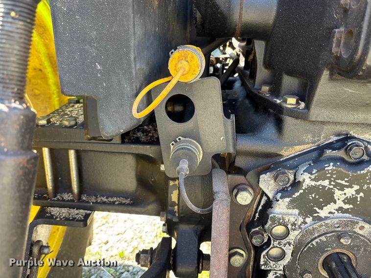 image for item FC4545 2000 John Deere 5105 tractor