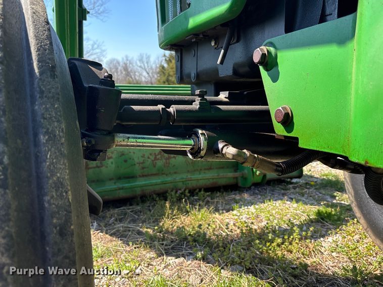image for item FC4545 2000 John Deere 5105 tractor