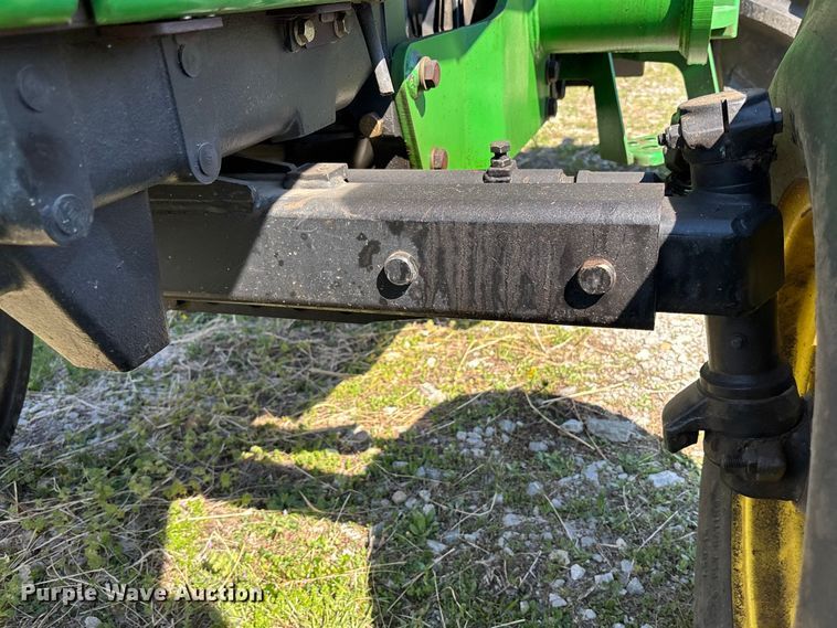 image for item FC4545 2000 John Deere 5105 tractor