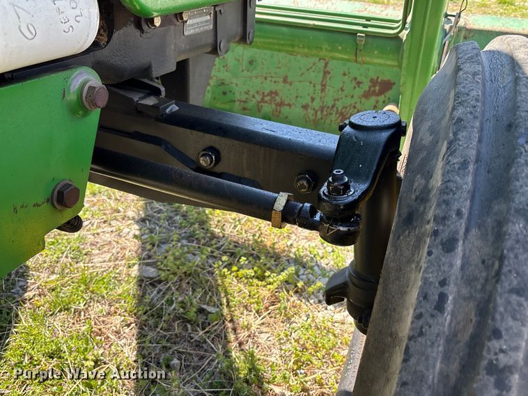 image for item FC4545 2000 John Deere 5105 tractor