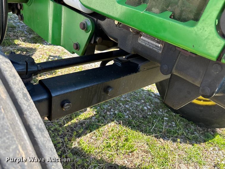 image for item FC4545 2000 John Deere 5105 tractor