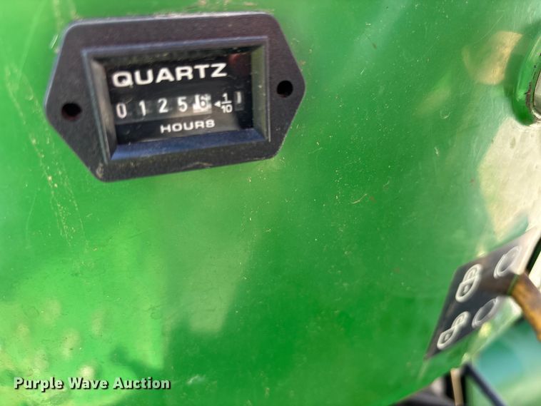 image for item FC4545 2000 John Deere 5105 tractor