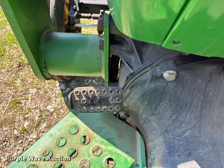 image for item FC4545 2000 John Deere 5105 tractor