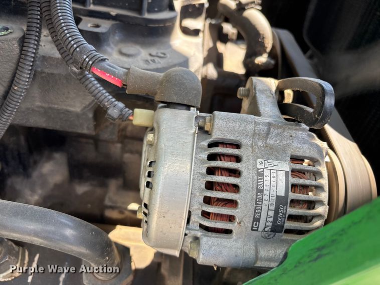 image for item FC4545 2000 John Deere 5105 tractor