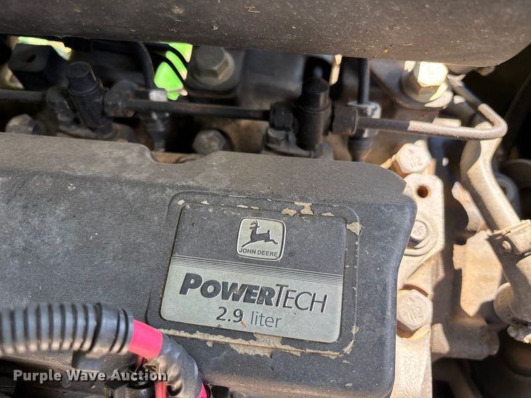 image for item FC4545 2000 John Deere 5105 tractor