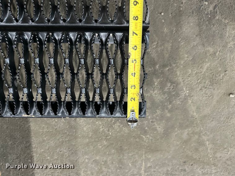 image for item FC4604 (5) Luverne pickup truck steps