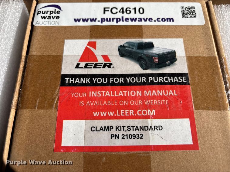 image for item FC4610 Leer tri-fold tonneau cover