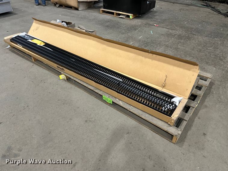 image for item FC4612 Luverne pickup truck steps