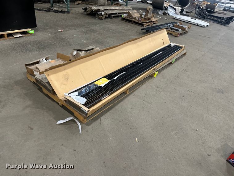 image for item FC4612 Luverne pickup truck steps