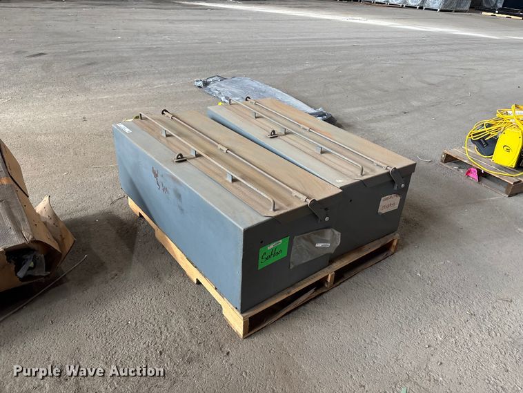 image for item FC4613 (2) toolboxes