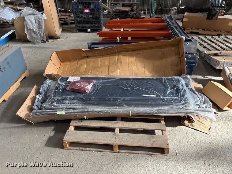 image for item FC4614 Bakflip tonneau cover