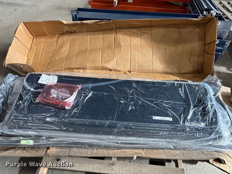 image for item FC4614 Bakflip tonneau cover