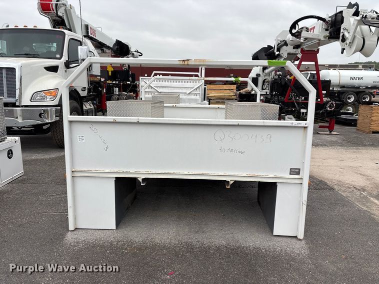 image for item FC4624 Dakota Bodies 109-FB flatbed