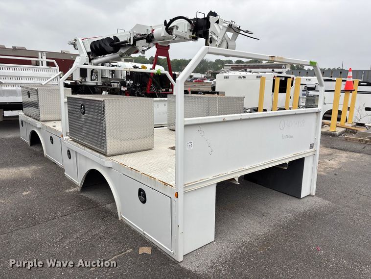 image for item FC4624 Dakota Bodies 109-FB flatbed