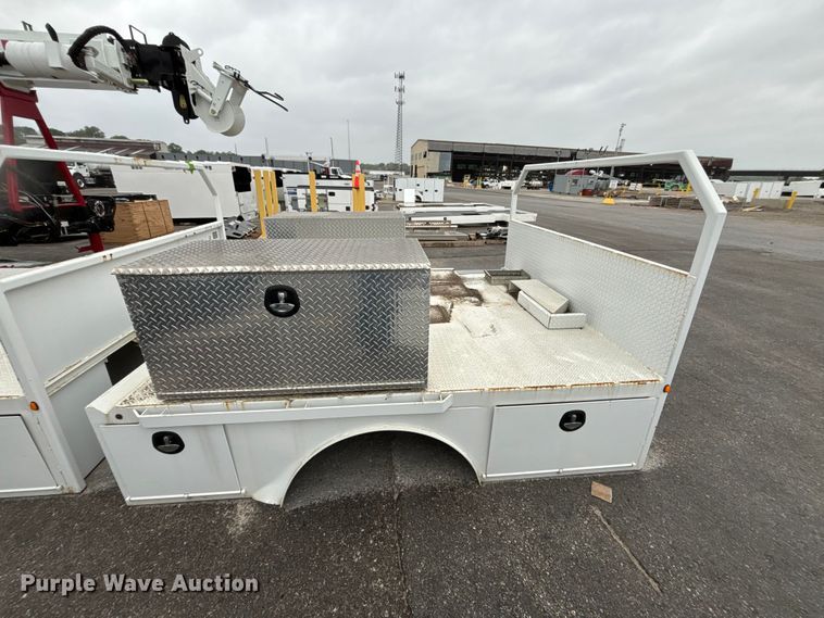 image for item FC4624 Dakota Bodies 109-FB flatbed