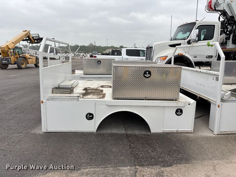 image for item FC4624 Dakota Bodies 109-FB flatbed