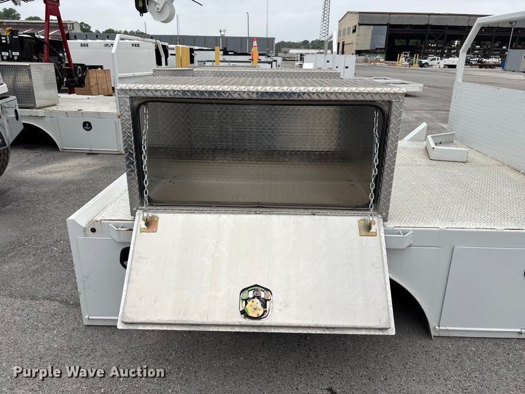 image for item FC4624 Dakota Bodies 109-FB flatbed