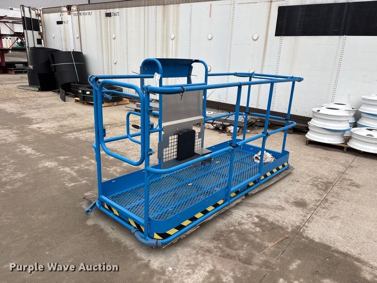 image for item FC4626 Aerial lift basket