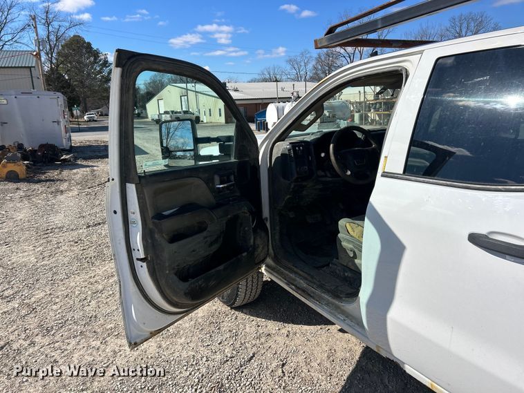 image for item FC5066 2015 GMC Sierra 3500HD Ext. Cab utility bed pickup truck