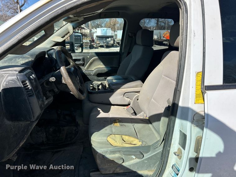 image for item FC5066 2015 GMC Sierra 3500HD Ext. Cab utility bed pickup truck