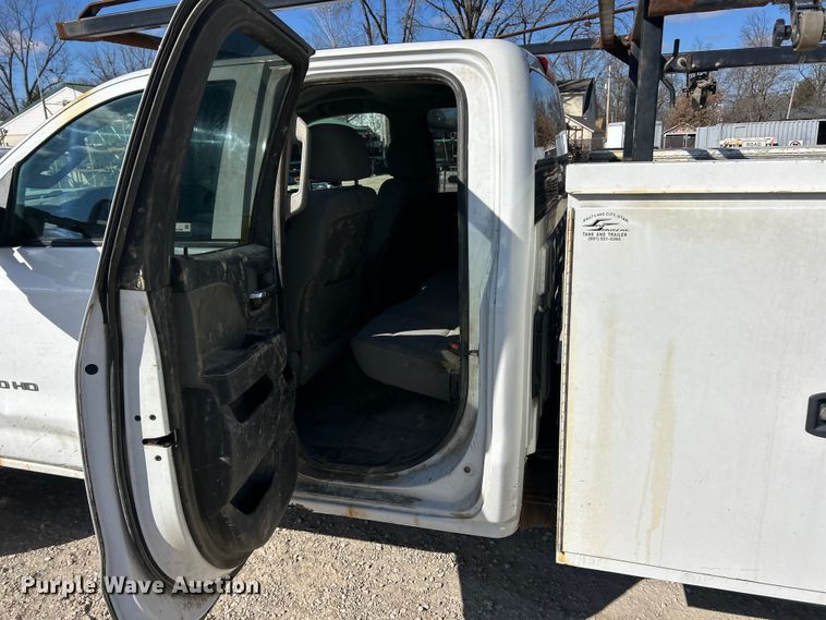 image for item FC5066 2015 GMC Sierra 3500HD Ext. Cab utility bed pickup truck