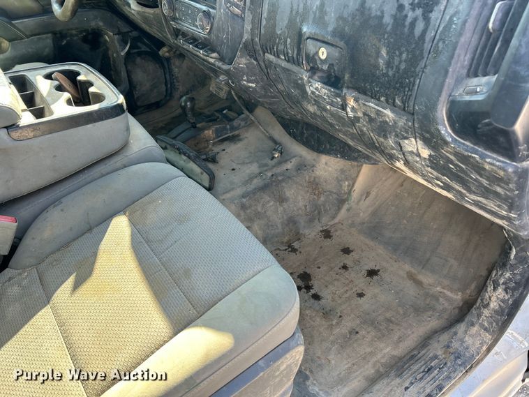 image for item FC5066 2015 GMC Sierra 3500HD Ext. Cab utility bed pickup truck