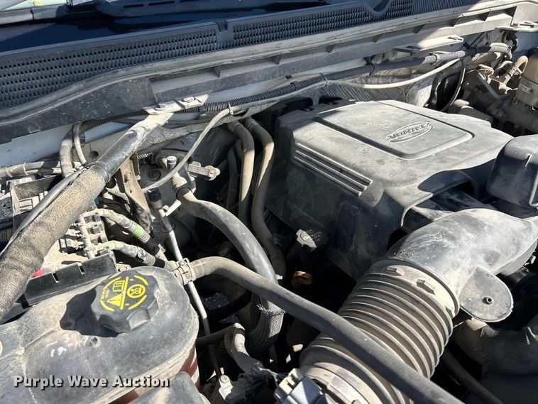 image for item FC5066 2015 GMC Sierra 3500HD Ext. Cab utility bed pickup truck