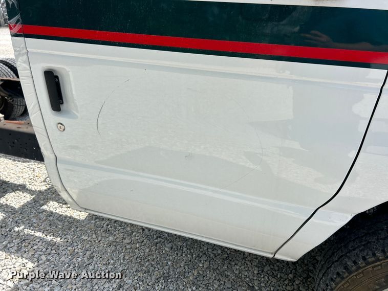 image for item FC5443 2017 Ford E450 Super Duty van cab and chassis