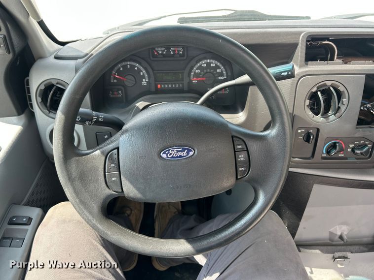 image for item FC5443 2017 Ford E450 Super Duty van cab and chassis