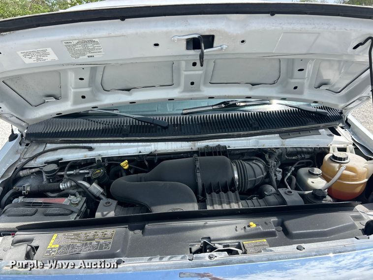 image for item FC5443 2017 Ford E450 Super Duty van cab and chassis