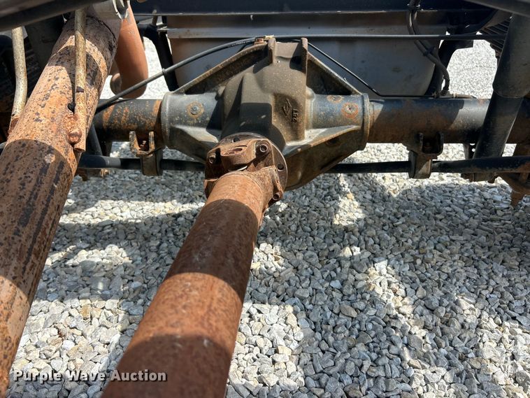 image for item FC5443 2017 Ford E450 Super Duty van cab and chassis