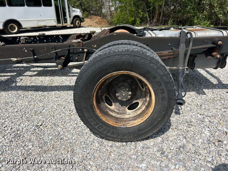 image for item FC5443 2017 Ford E450 Super Duty van cab and chassis