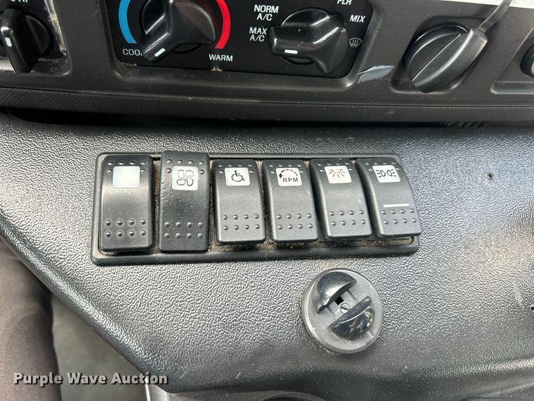 image for item FC5445 2011 Ford E450 Super Duty shuttle bus