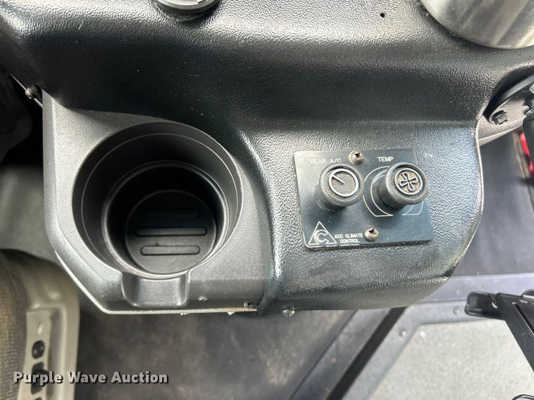 image for item FC5445 2011 Ford E450 Super Duty shuttle bus