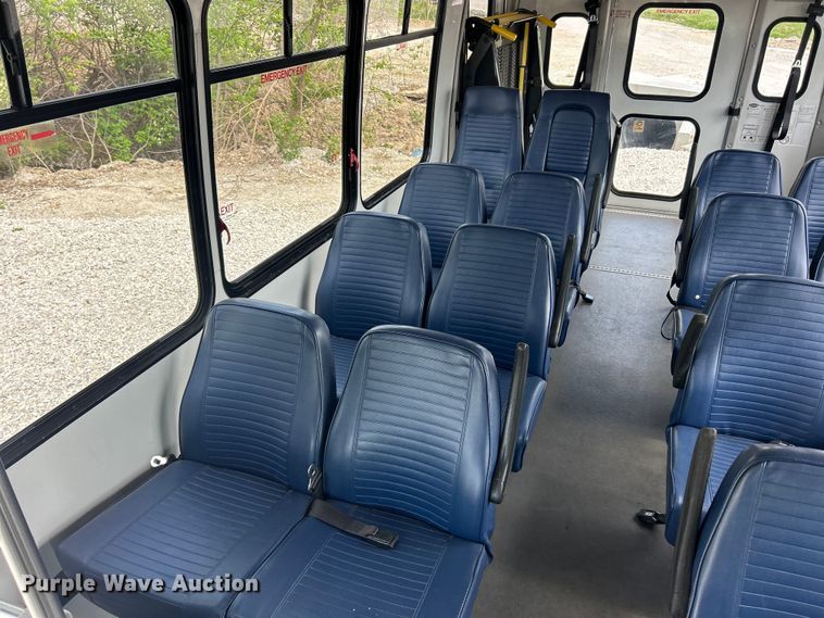 image for item FC5445 2011 Ford E450 Super Duty shuttle bus