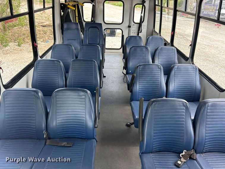 image for item FC5445 2011 Ford E450 Super Duty shuttle bus