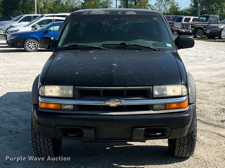 image for item FC5456 2003 Chevrolet S-10 