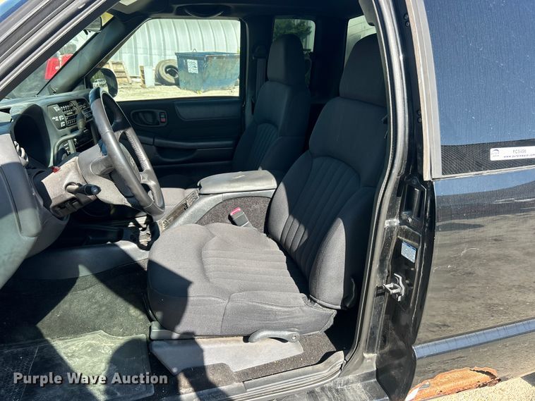 image for item FC5456 2003 Chevrolet S-10 