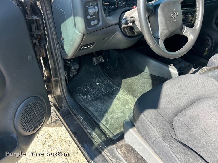 image for item FC5456 2003 Chevrolet S-10 