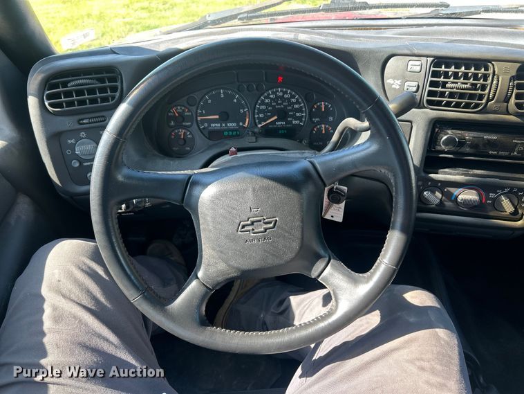 image for item FC5456 2003 Chevrolet S-10 