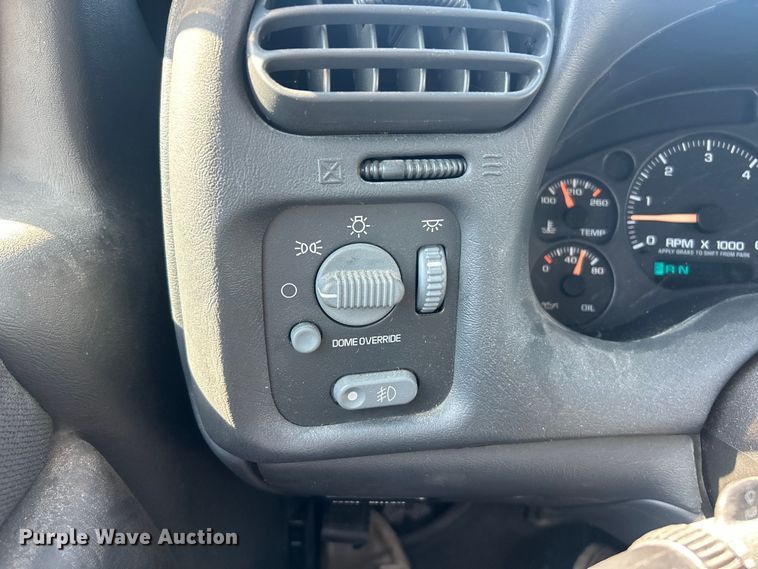 image for item FC5456 2003 Chevrolet S-10 