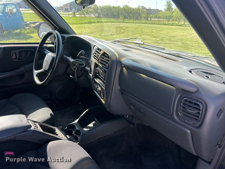 image for item FC5456 2003 Chevrolet S-10 