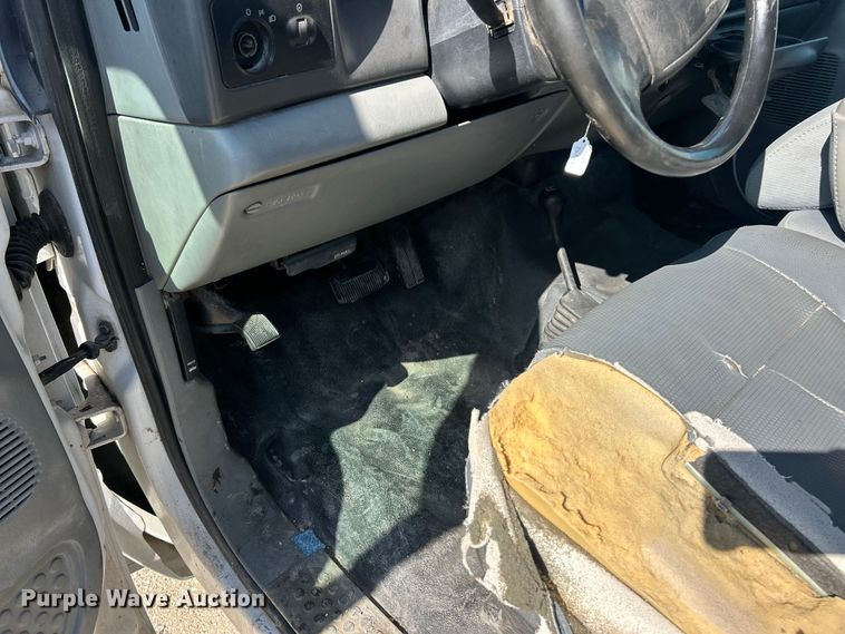 image for item FC5457 2003 Ford F250 Super Duty Ext. Cab pickup truck