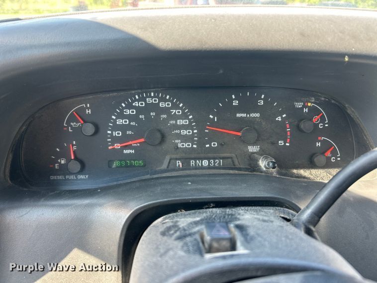 image for item FC5457 2003 Ford F250 Super Duty Ext. Cab pickup truck