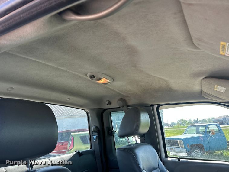 image for item FC5457 2003 Ford F250 Super Duty Ext. Cab pickup truck