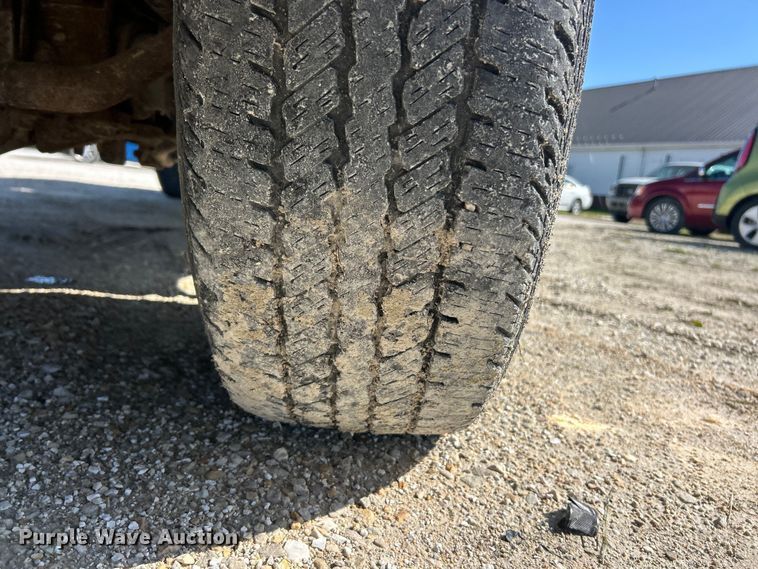 image for item FC5457 2003 Ford F250 Super Duty Ext. Cab pickup truck