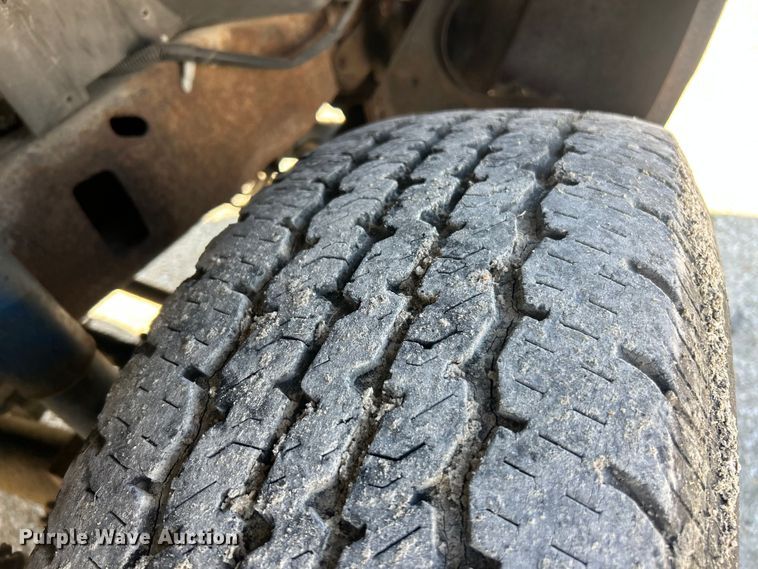 image for item FC5457 2003 Ford F250 Super Duty Ext. Cab pickup truck