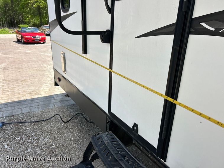 image for item FC5492 2014 KZRV MXT camper