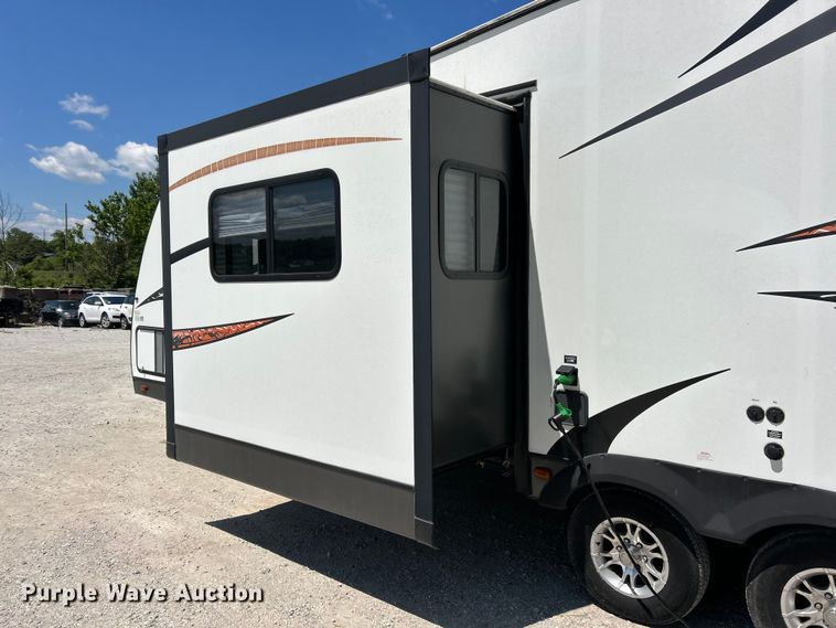 image for item FC5492 2014 KZRV MXT camper