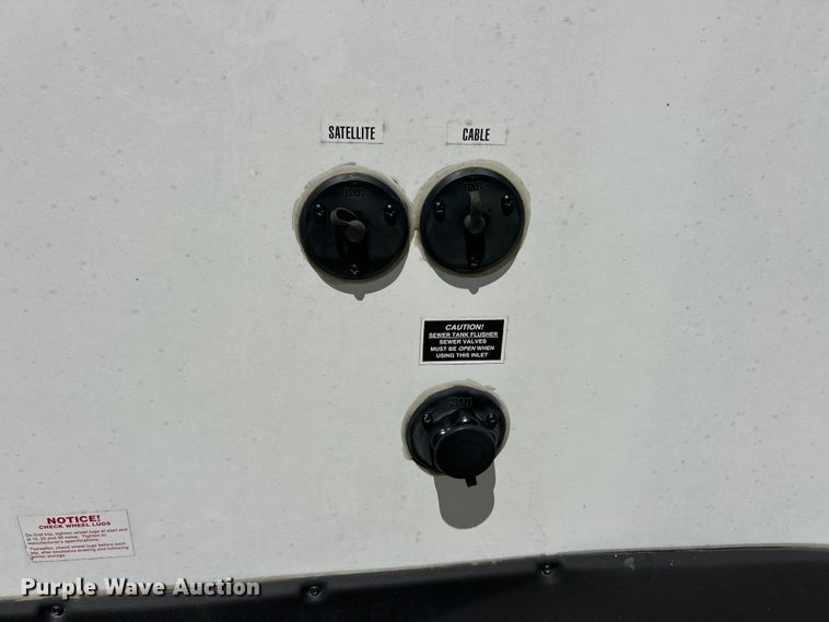 image for item FC5492 2014 KZRV MXT camper